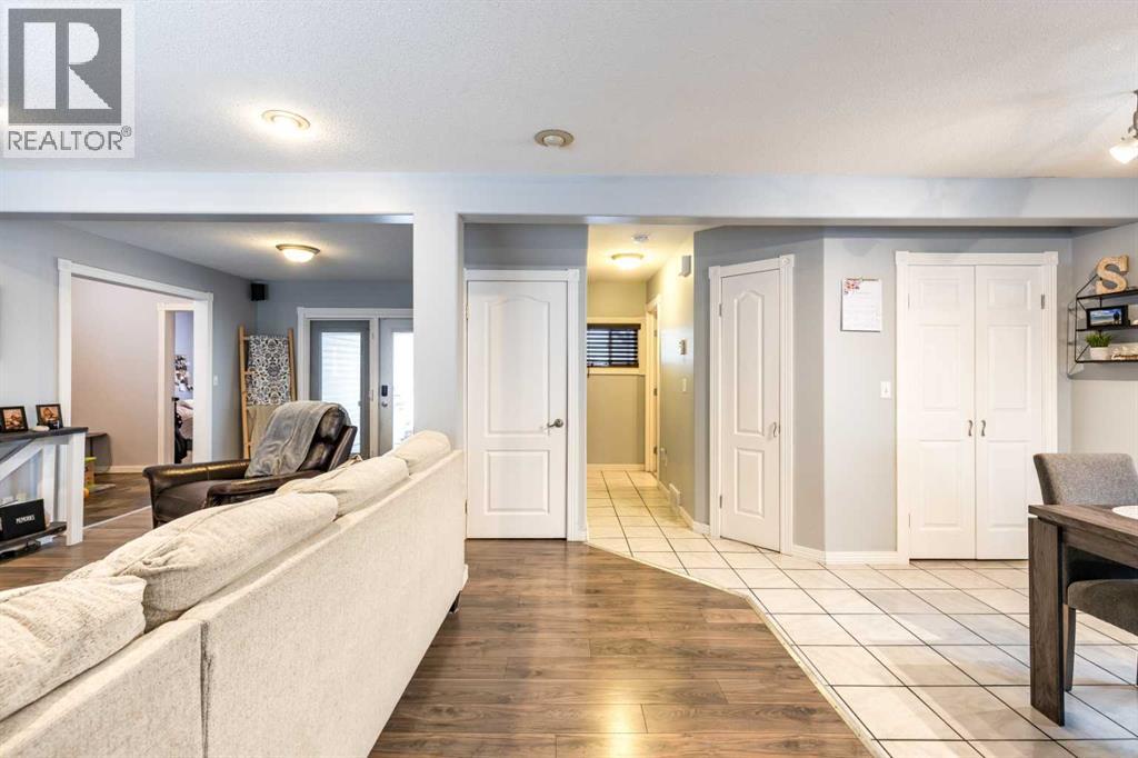 19 9 Street SW, Medicine Hat, Alberta  T1A 4N5 - Photo 8 - A2272462