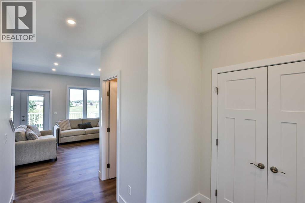 714 Fairways Drive, Vulcan, Alberta  T0L 2B0 - Photo 6 - A2277826