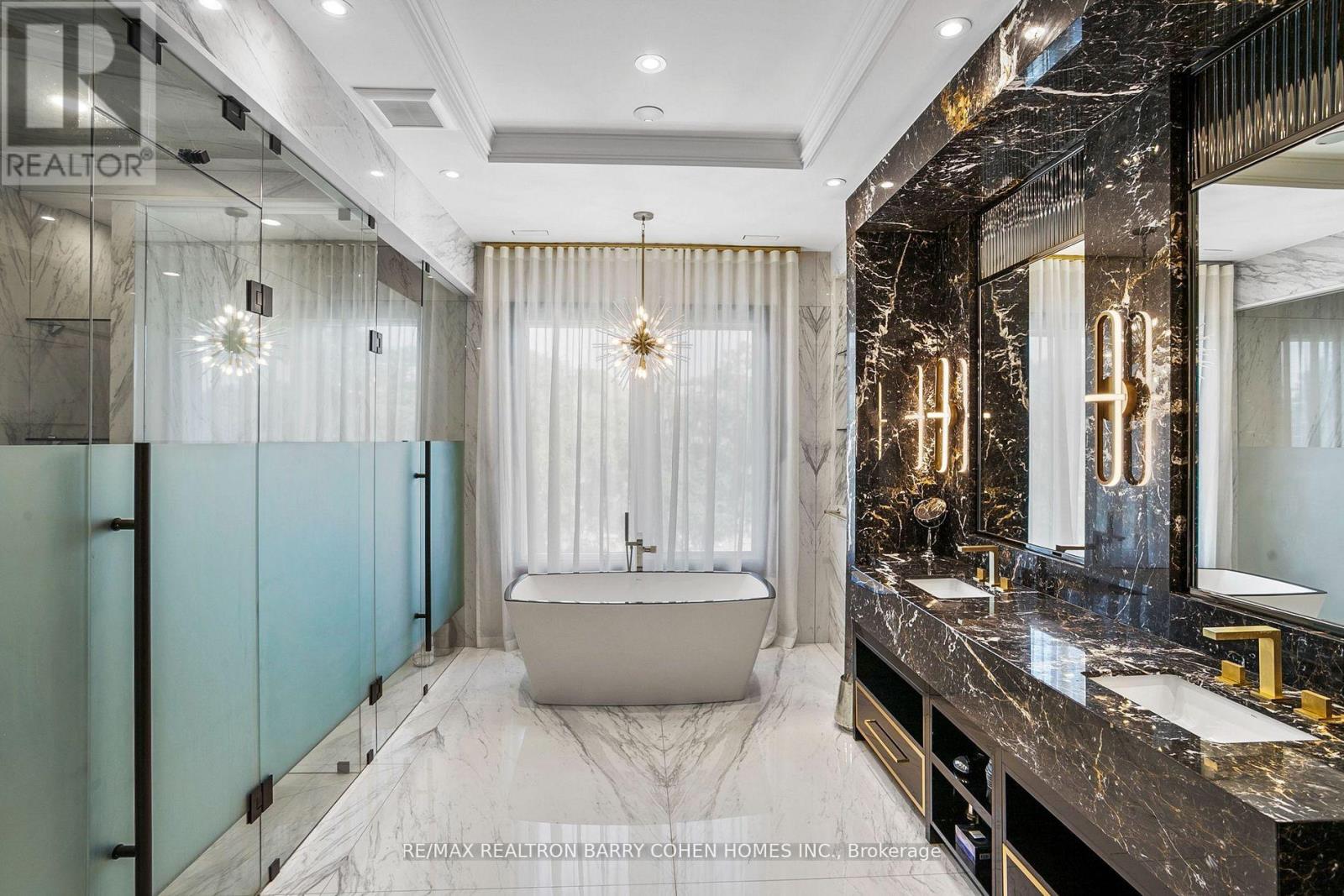 61 Orlon Crescent, Richmond Hill, Ontario  L4C 6S4 - Photo 16 - N12511370