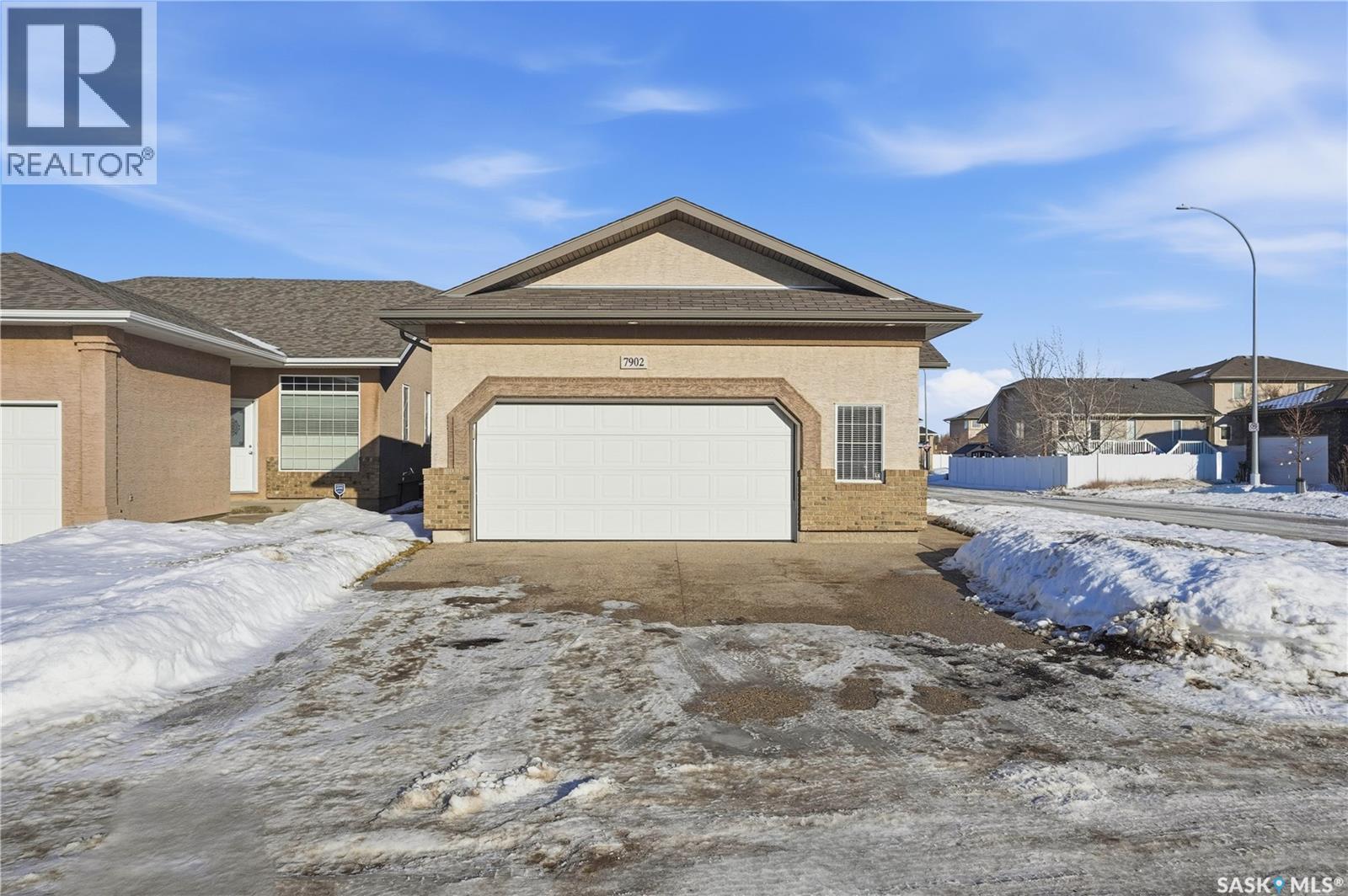 7902 THRUSH STREET, Regina, Saskatchewan