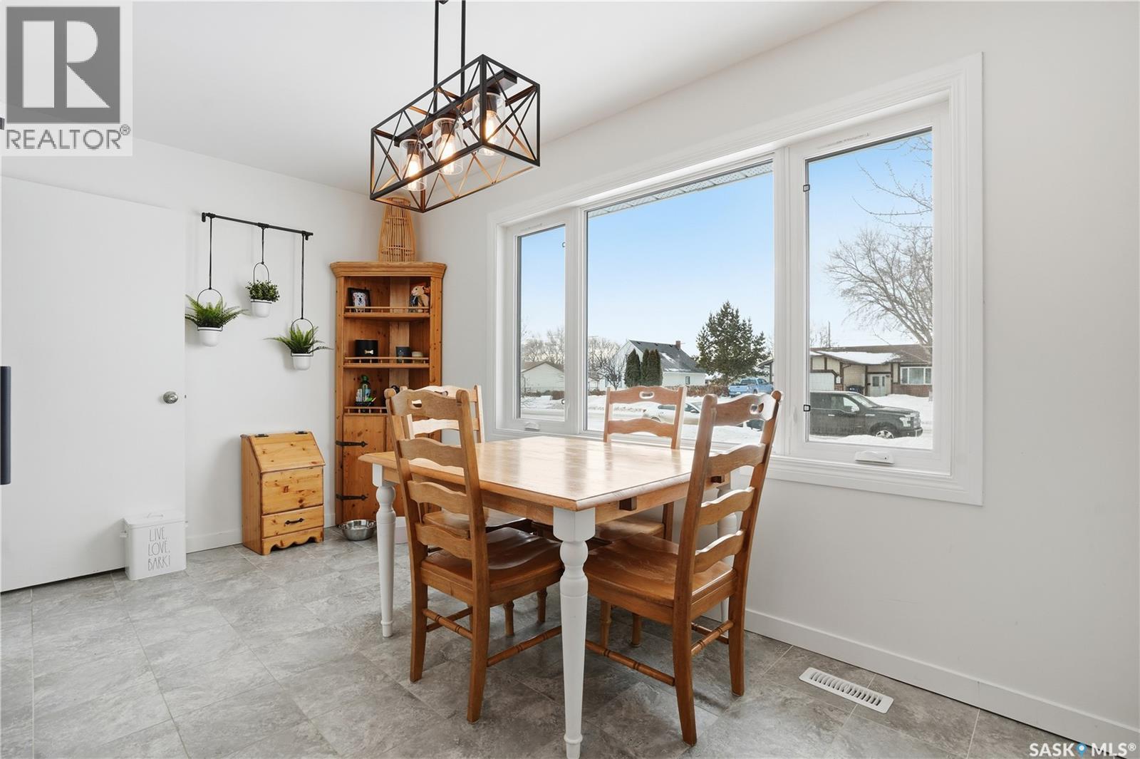 119 5th Street, Pilot Butte, Saskatchewan  S0C 3Z0 - Photo 11 - SK026857