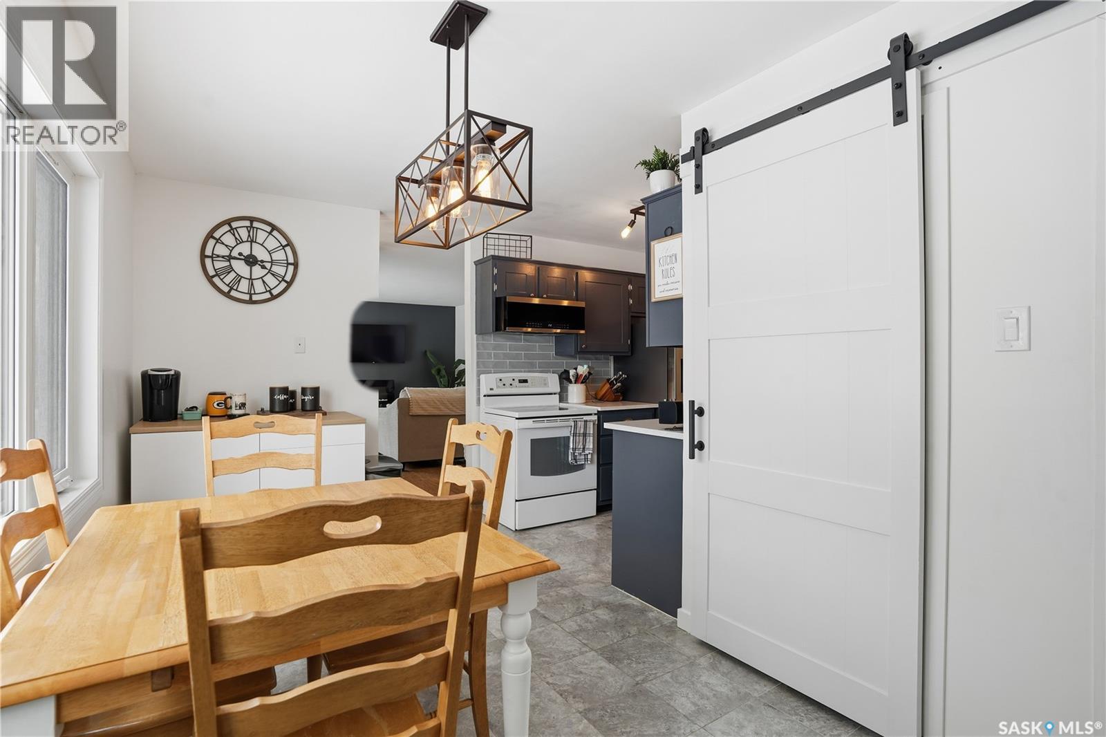 119 5th Street, Pilot Butte, Saskatchewan  S0C 3Z0 - Photo 13 - SK026857