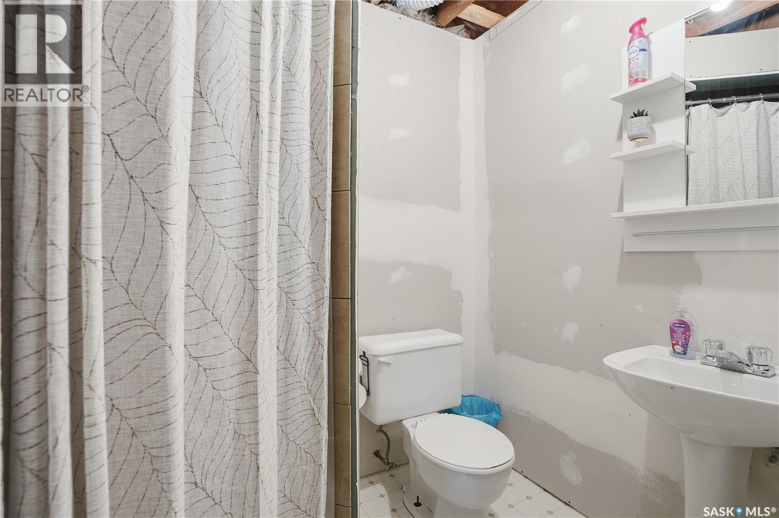 119 5th Street, Pilot Butte, Saskatchewan  S0C 3Z0 - Photo 31 - SK026857