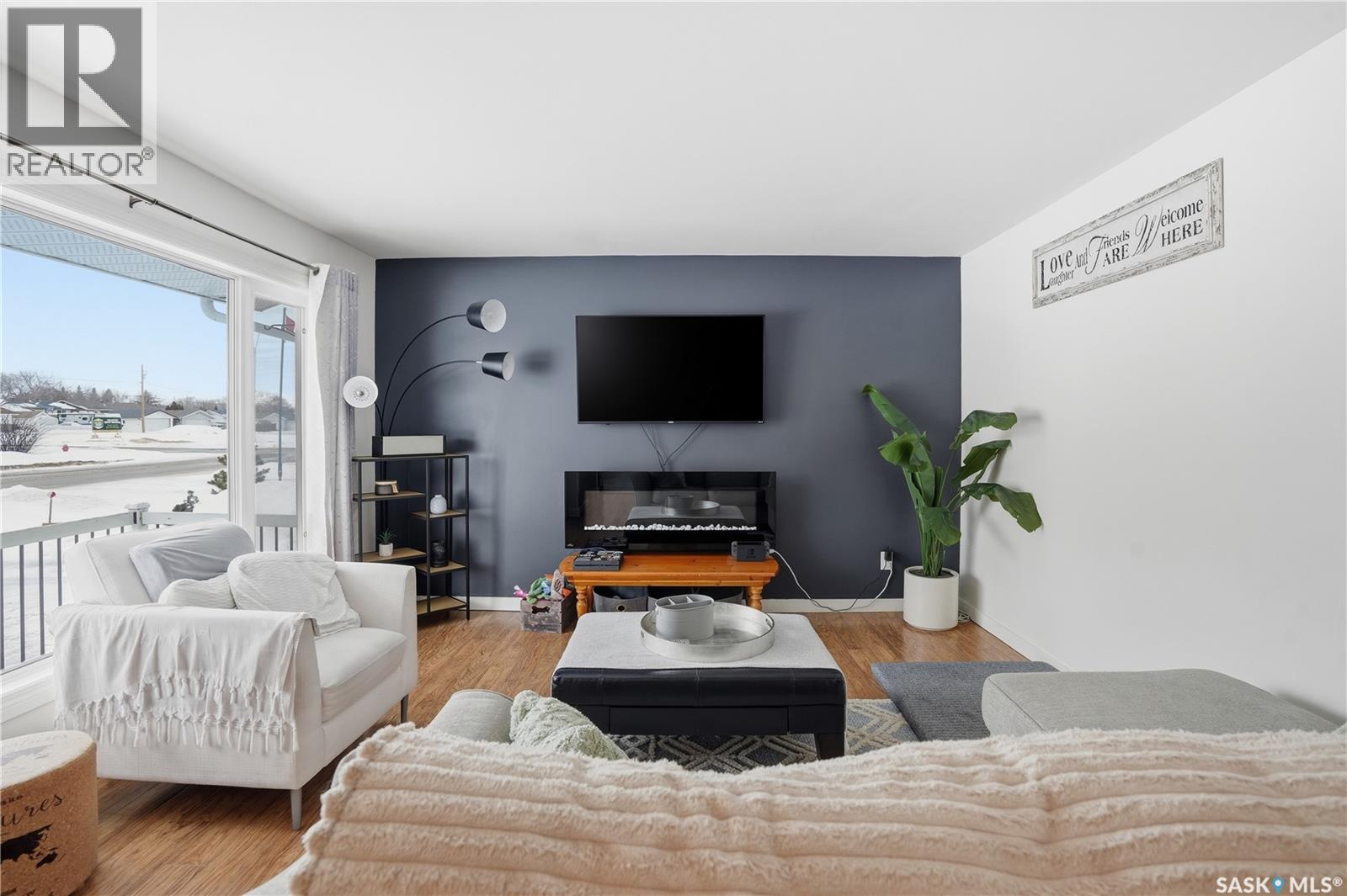 119 5th Street, Pilot Butte, Saskatchewan  S0C 3Z0 - Photo 4 - SK026857