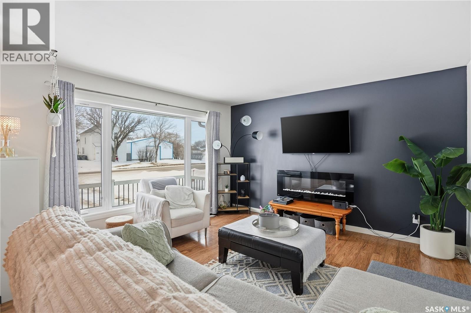 119 5th Street, Pilot Butte, Saskatchewan  S0C 3Z0 - Photo 5 - SK026857