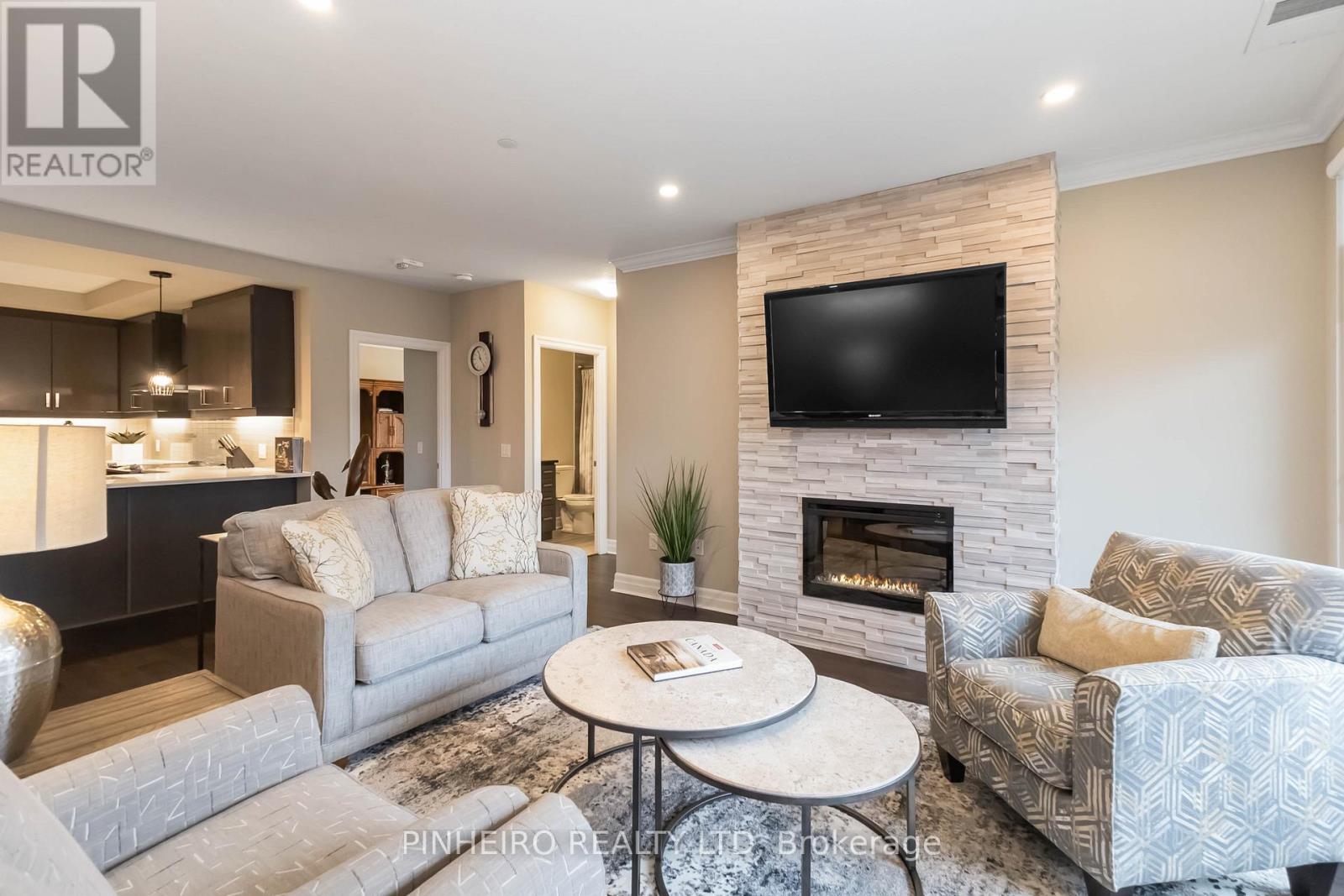 504 - 1200 Commissioners Road W, London South, Ontario  N6K 0J7 - Photo 3 - X12672014