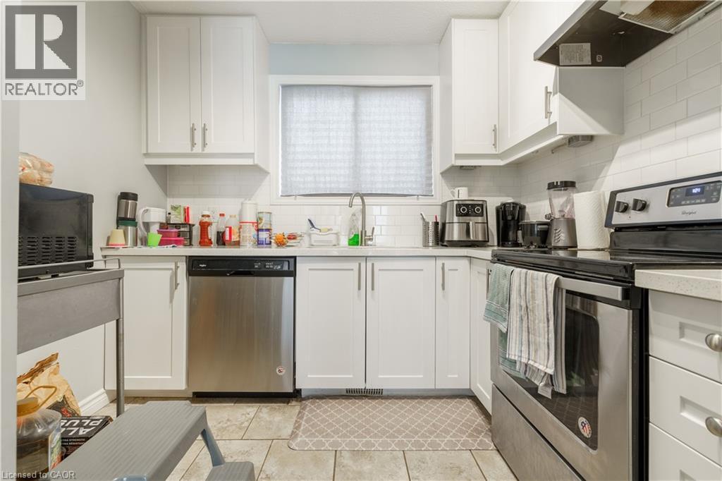 125 Limeridge Road W, Hamilton, Ontario  L9C 2V3 - Photo 10 - 40799037