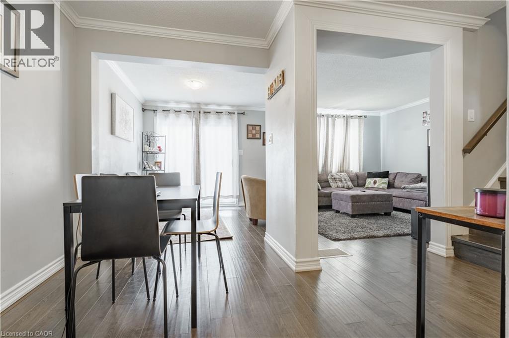 125 Limeridge Road W, Hamilton, Ontario  L9C 2V3 - Photo 11 - 40799037