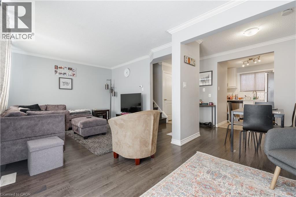 125 Limeridge Road W, Hamilton, Ontario  L9C 2V3 - Photo 13 - 40799037