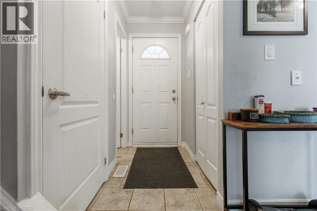 125 Limeridge Road W, Hamilton, Ontario  L9C 2V3 - Photo 5 - 40799037