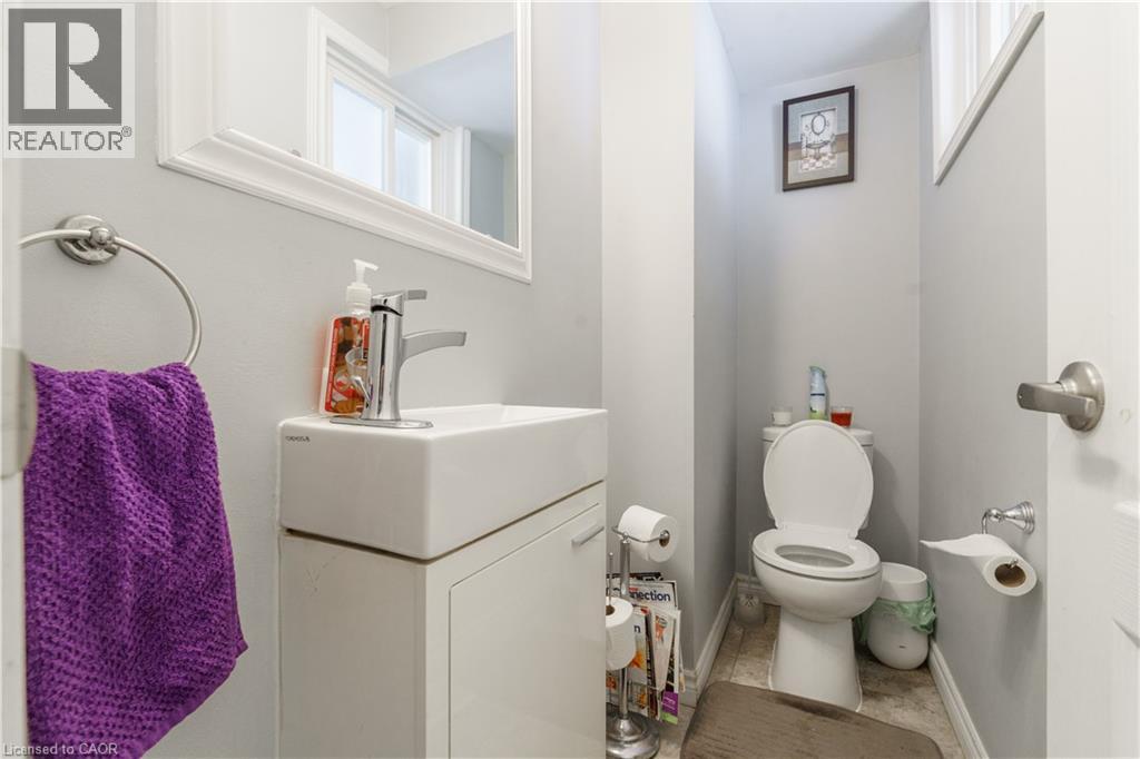 125 Limeridge Road W, Hamilton, Ontario  L9C 2V3 - Photo 7 - 40799037