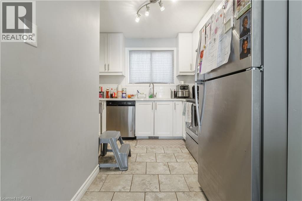 125 Limeridge Road W, Hamilton, Ontario  L9C 2V3 - Photo 9 - 40799037