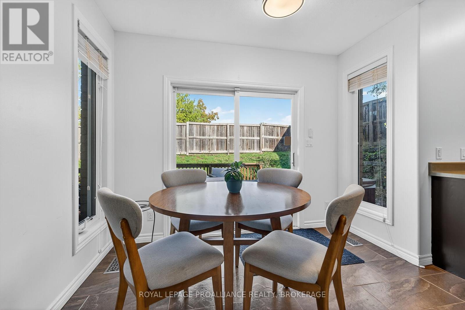 1974 Geology Trail, Kingston, Ontario  K7M 9H5 - Photo 13 - X12702824