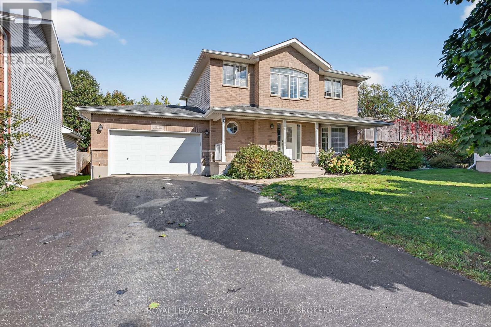 1974 Geology Trail, Kingston, Ontario  K7M 9H5 - Photo 2 - X12702824