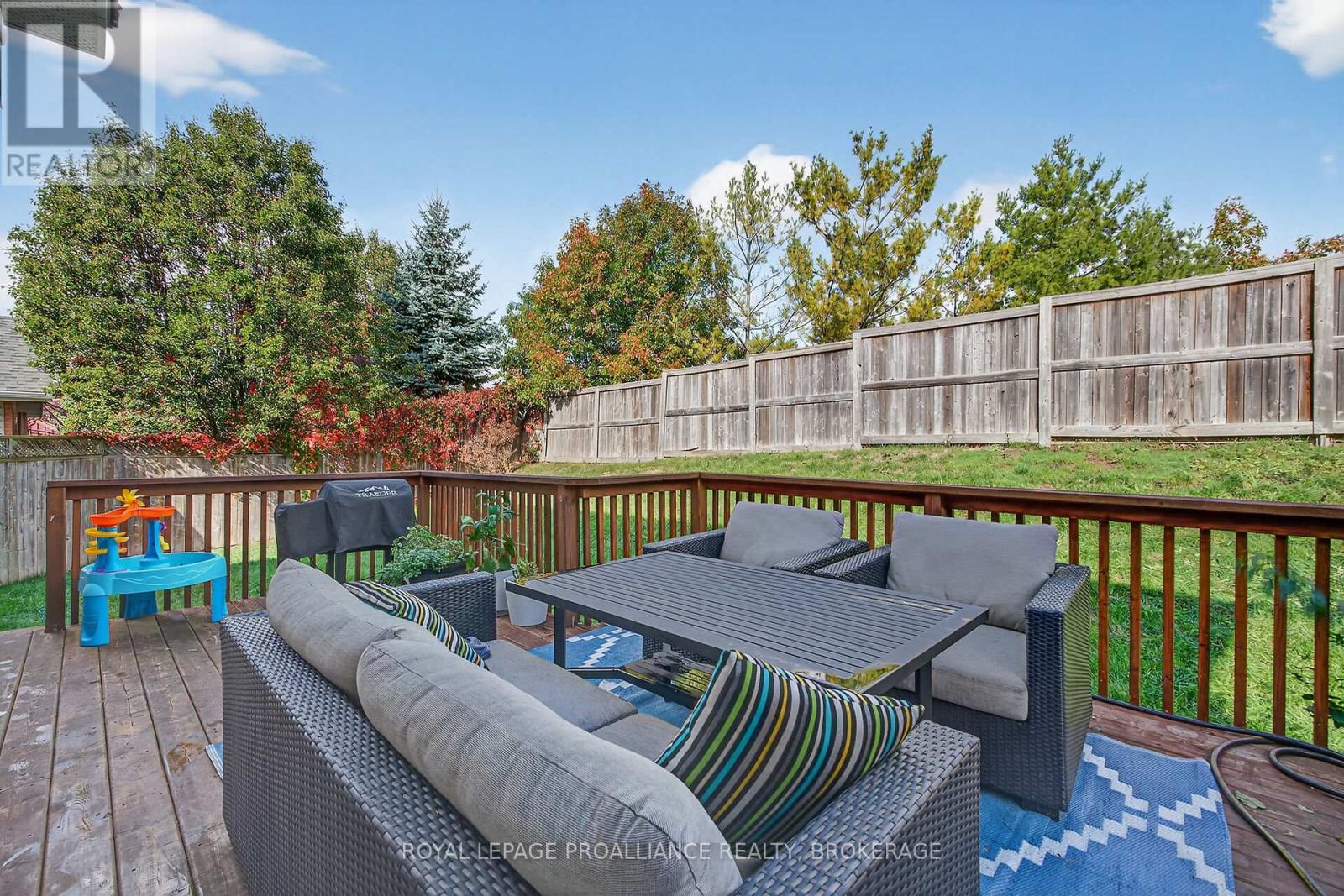 1974 Geology Trail, Kingston, Ontario  K7M 9H5 - Photo 38 - X12702824