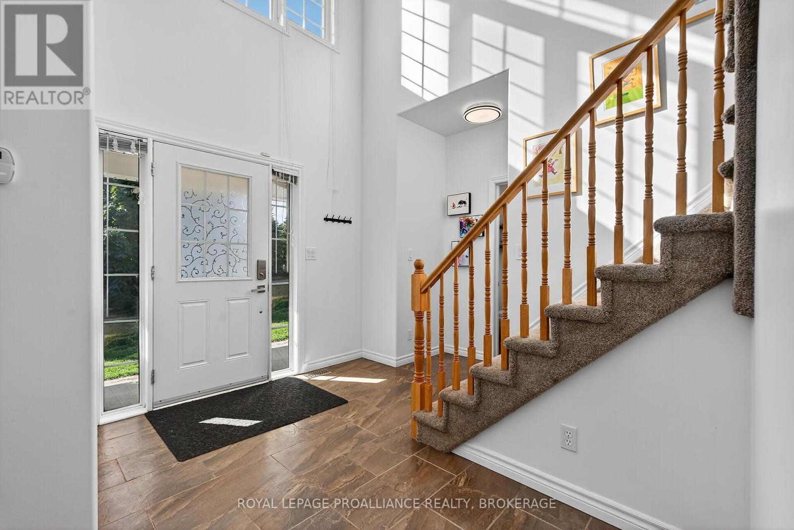 1974 Geology Trail, Kingston, Ontario  K7M 9H5 - Photo 5 - X12702824