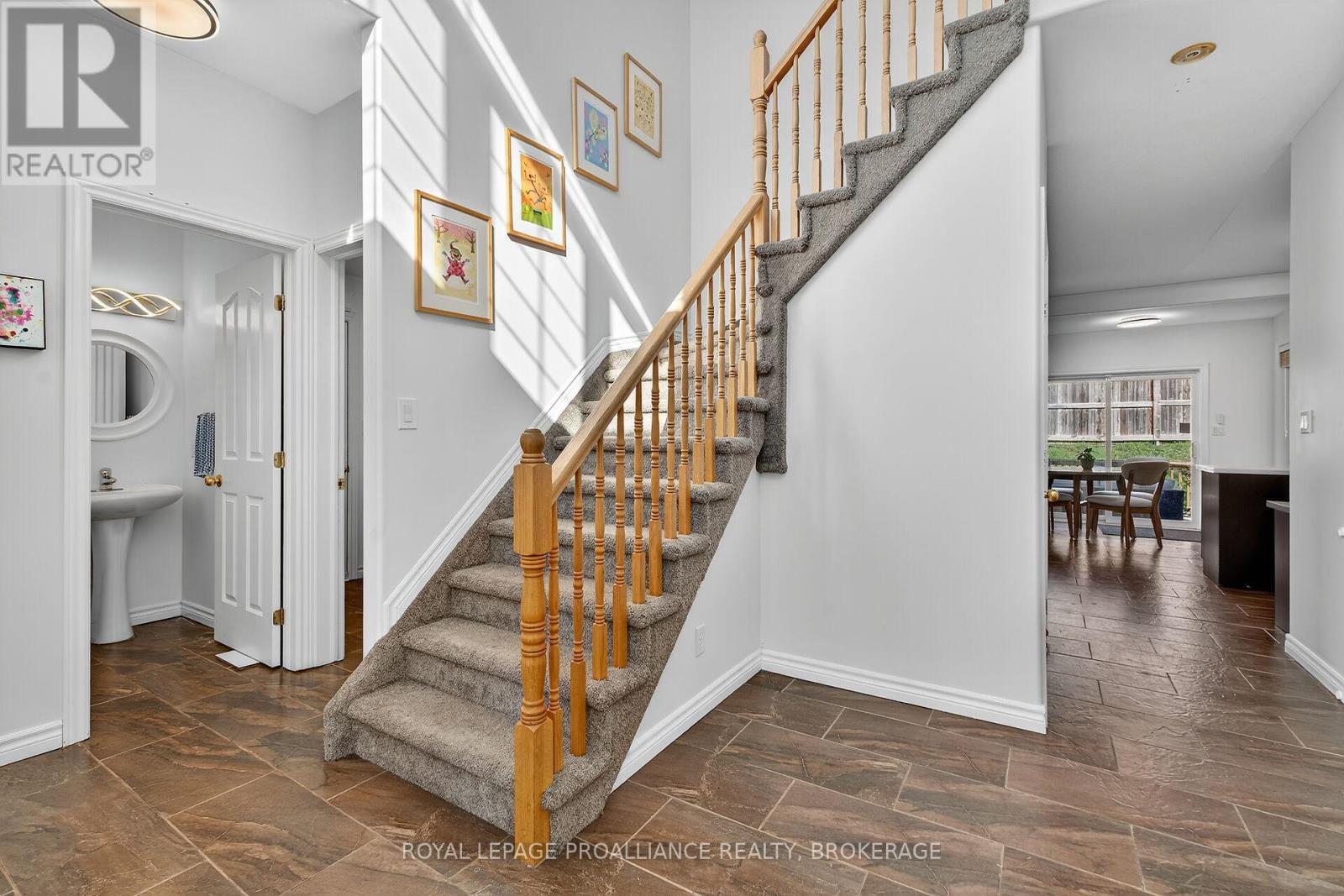 1974 Geology Trail, Kingston, Ontario  K7M 9H5 - Photo 6 - X12702824