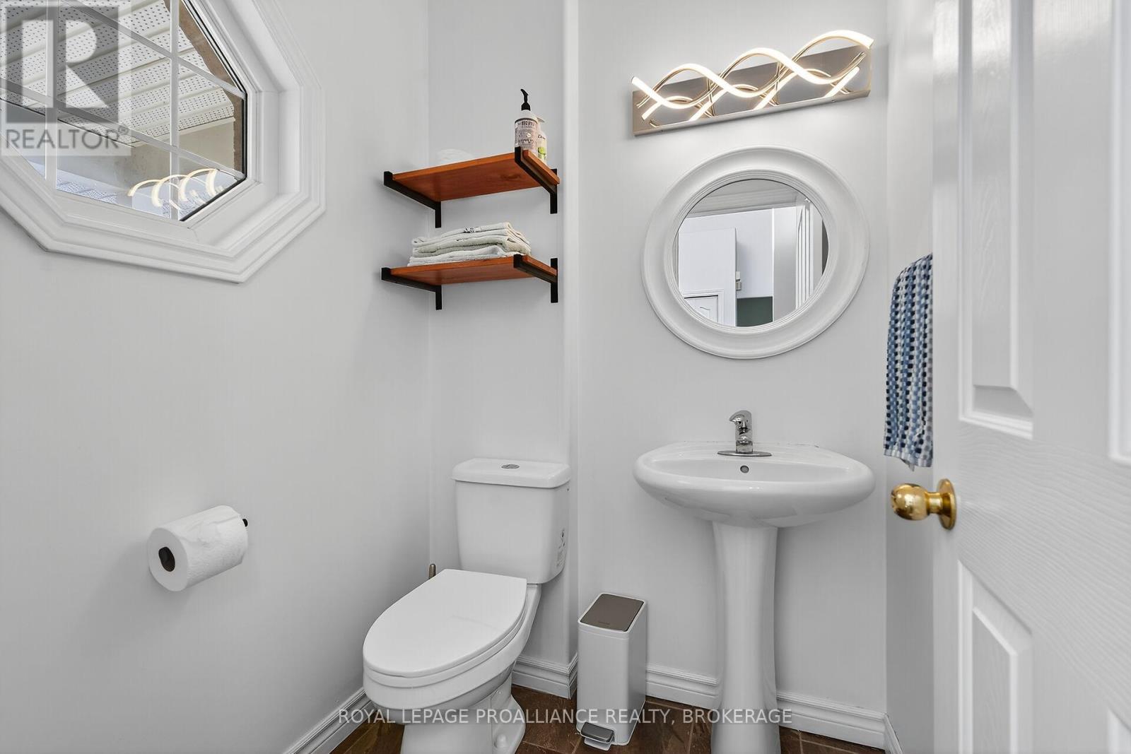 1974 Geology Trail, Kingston, Ontario  K7M 9H5 - Photo 9 - X12702824