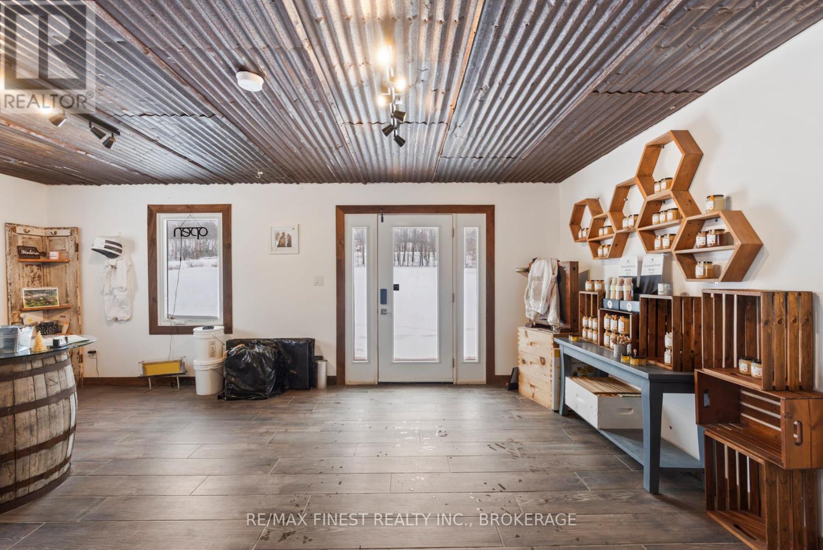 923 Maple Road, Loyalist (Lennox And Addington - South), Ontario  K0H 2H0 - Photo 42 - X12702880