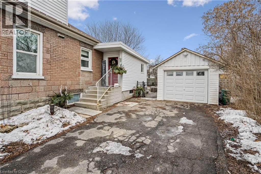 13 Spiers Crescent, Cambridge, Ontario  N1R 1B3 - Photo 3 - 40798423