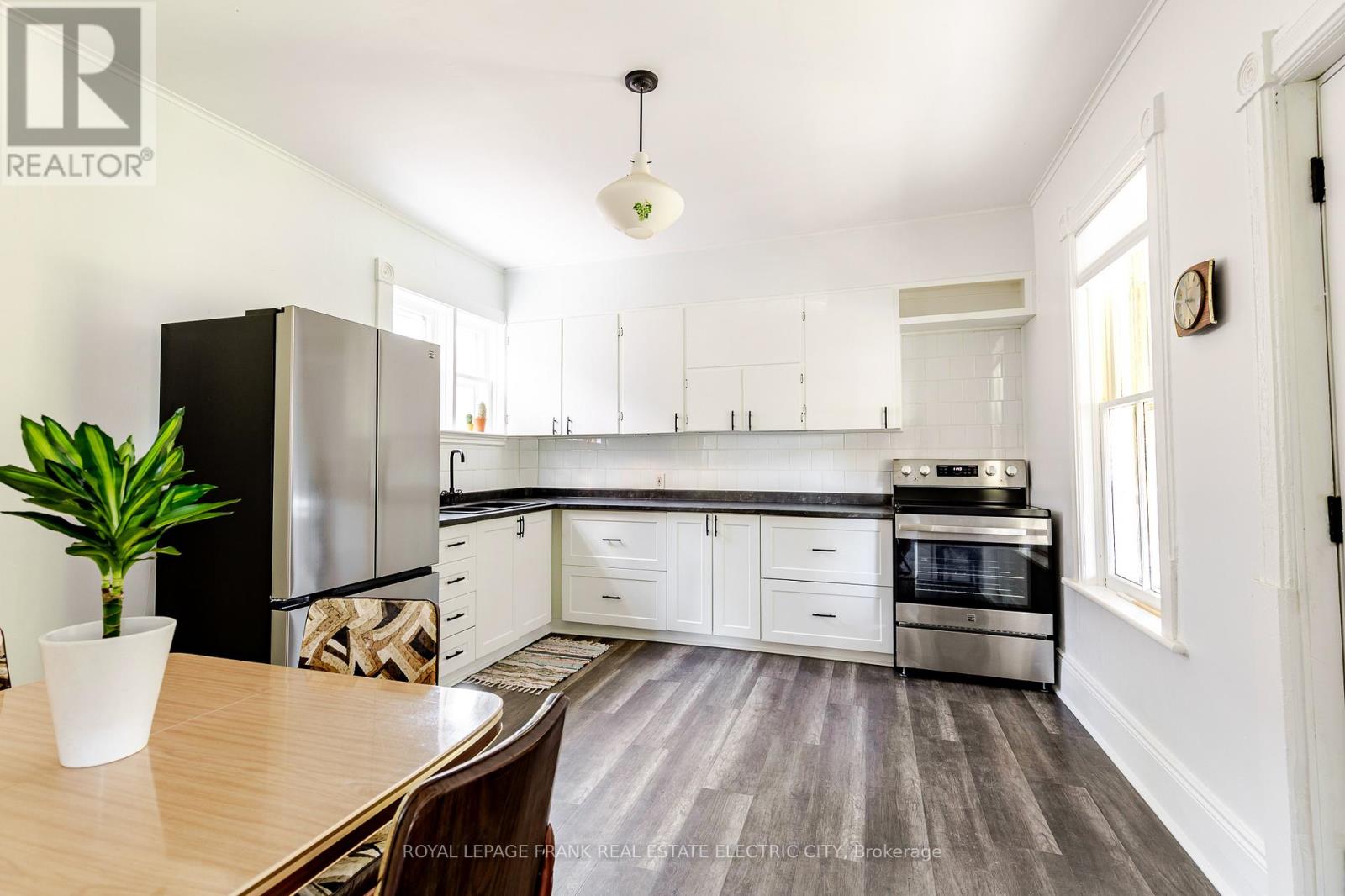 193 Lake Street, Peterborough, Ontario K9J 2H4 - Photo 16 - X12703064