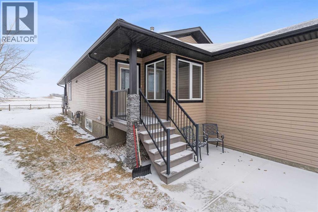 10 Speargrass Boulevard, Carseland, Alberta  T0J 0M0 - Photo 3 - A2273870