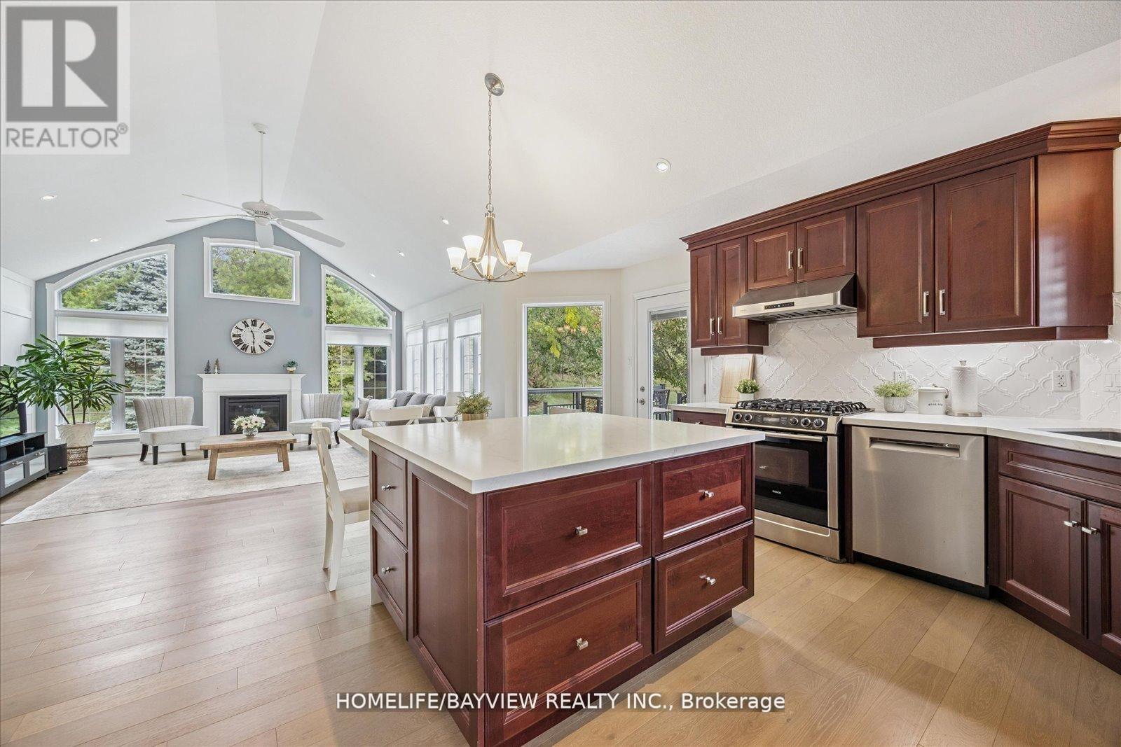 4 - 14 Reddington Drive, Caledon, Ontario  L7E 4C3 - Photo 15 - W12702660