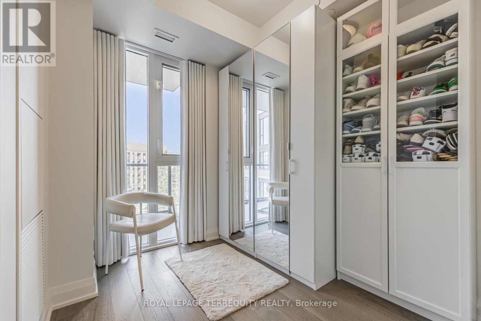 501 - 293 The Kingsway, Toronto, Ontario  M9A 0E8 - Photo 13 - W12702670