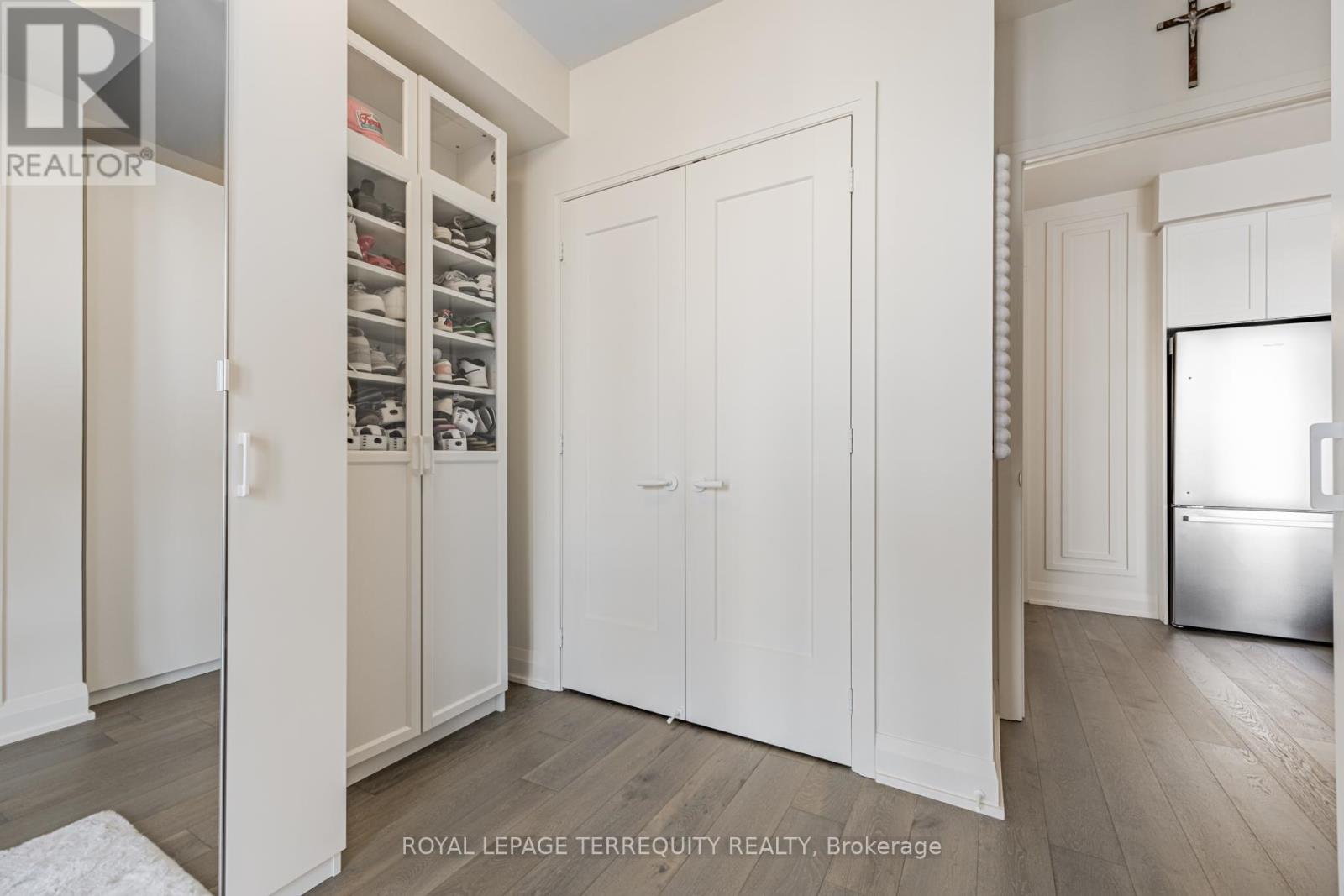 501 - 293 The Kingsway, Toronto, Ontario  M9A 0E8 - Photo 14 - W12702670