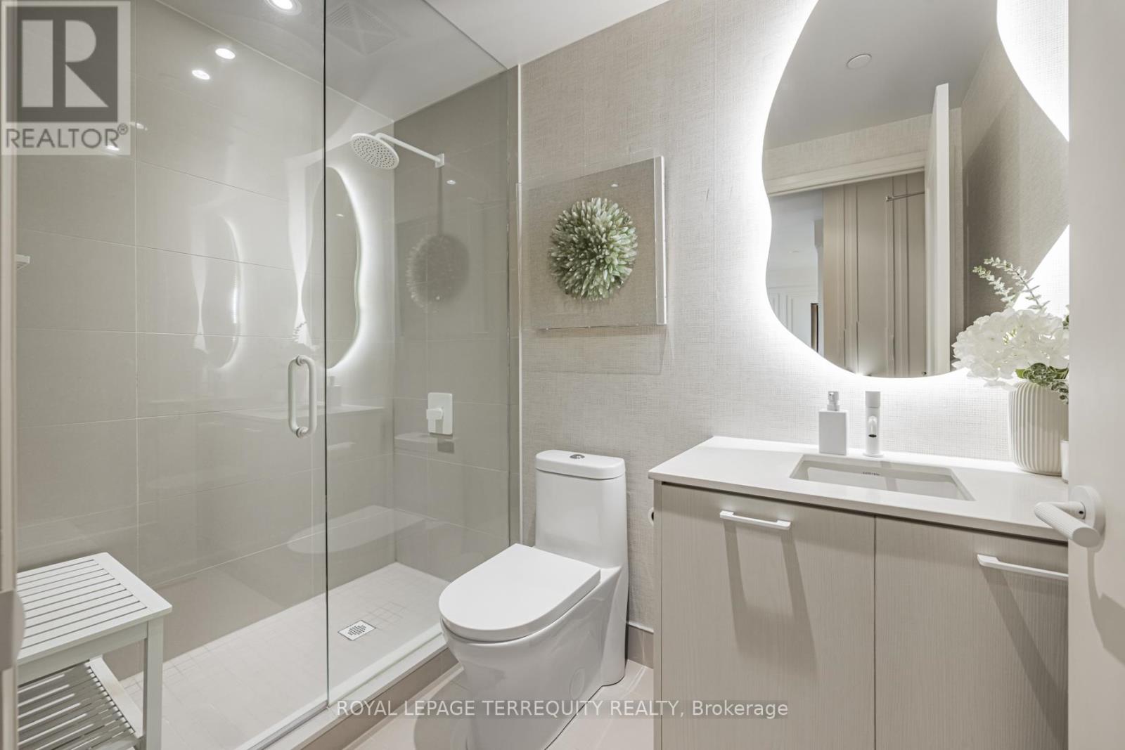 501 - 293 The Kingsway, Toronto, Ontario  M9A 0E8 - Photo 15 - W12702670