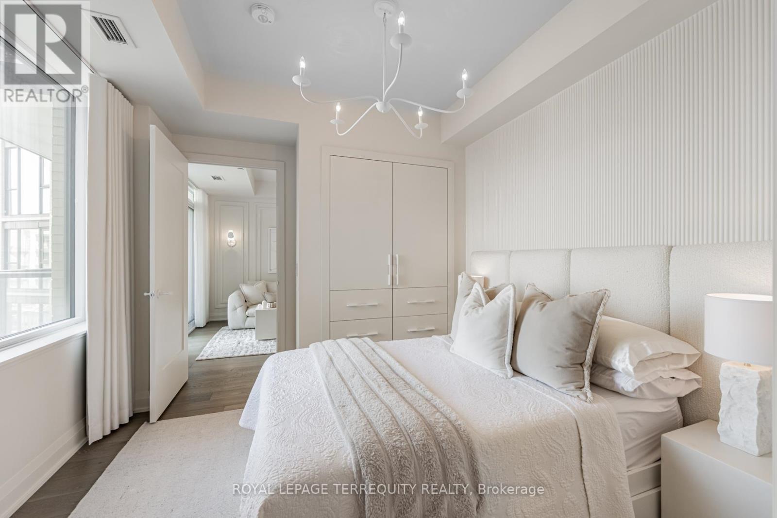 501 - 293 The Kingsway, Toronto, Ontario  M9A 0E8 - Photo 16 - W12702670