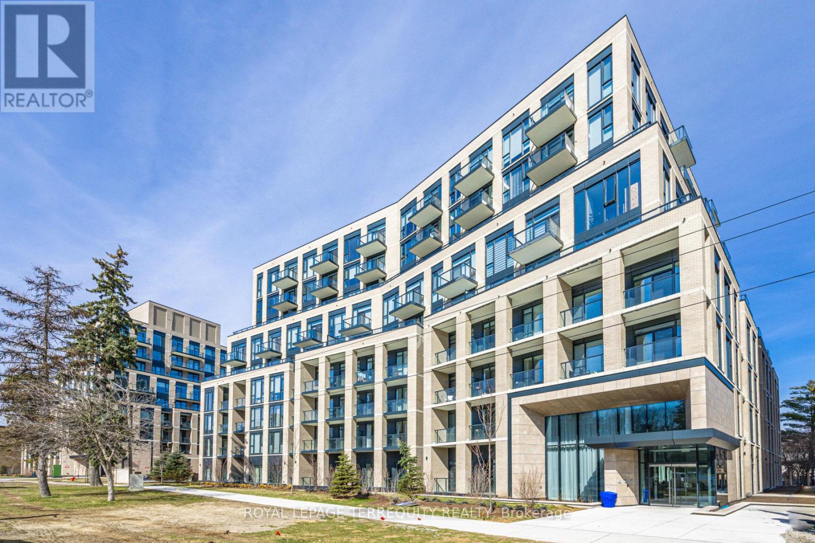 501 - 293 The Kingsway, Toronto, Ontario  M9A 0E8 - Photo 2 - W12702670