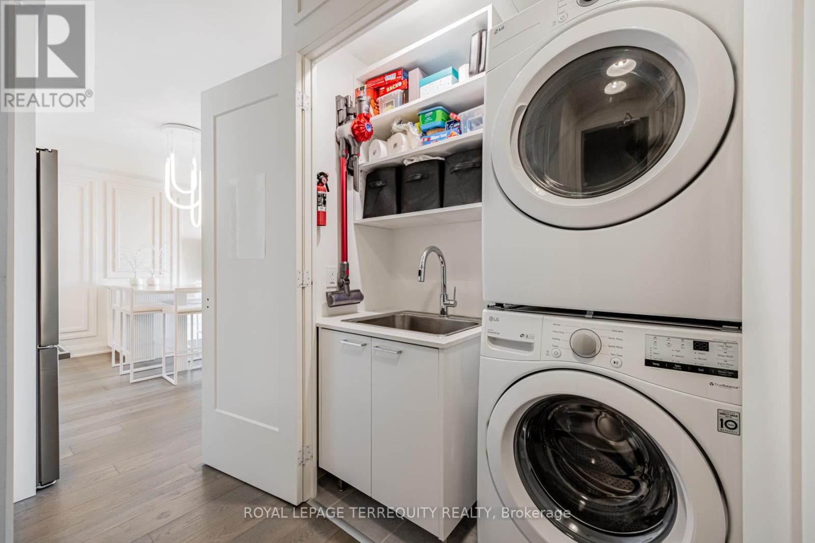 501 - 293 The Kingsway, Toronto, Ontario  M9A 0E8 - Photo 20 - W12702670