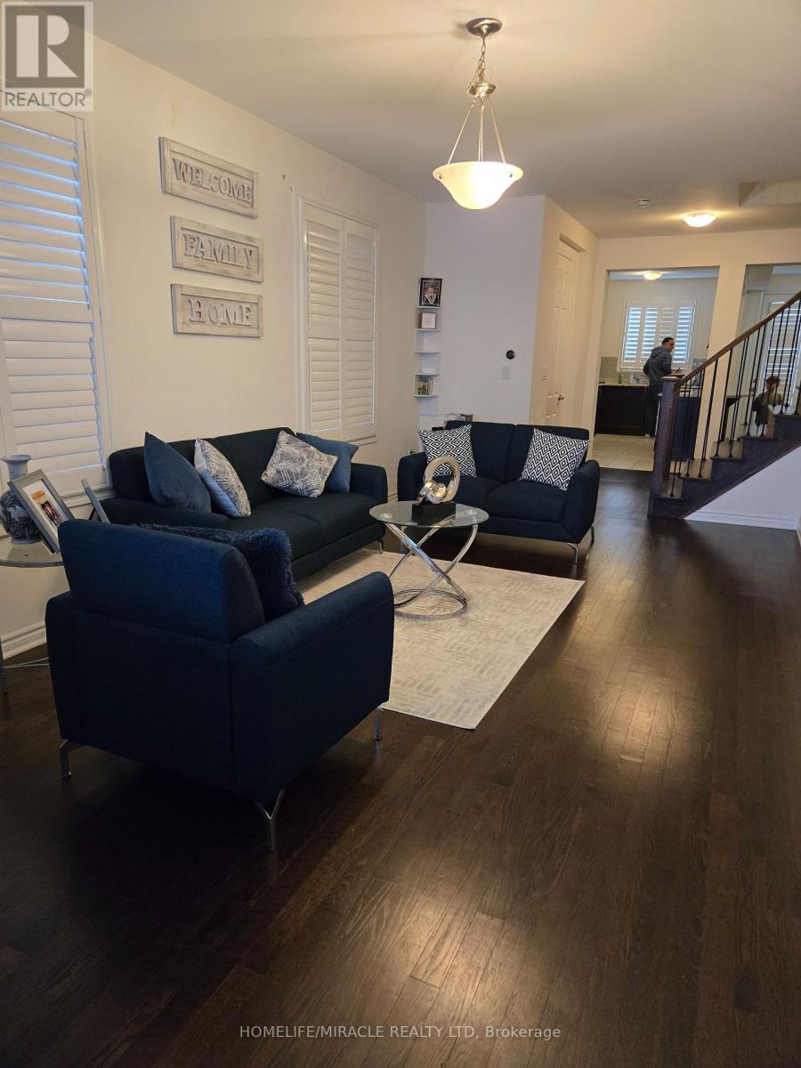 1284 Leger Way, Milton, Ontario  L9E 1C9 - Photo 8 - W12702674