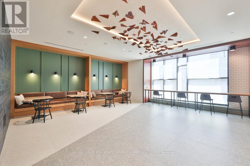 1507 - 2495 Eglinton Avenue W, Mississauga, Ontario  L5M 2V8 - Photo 3 - W12702688