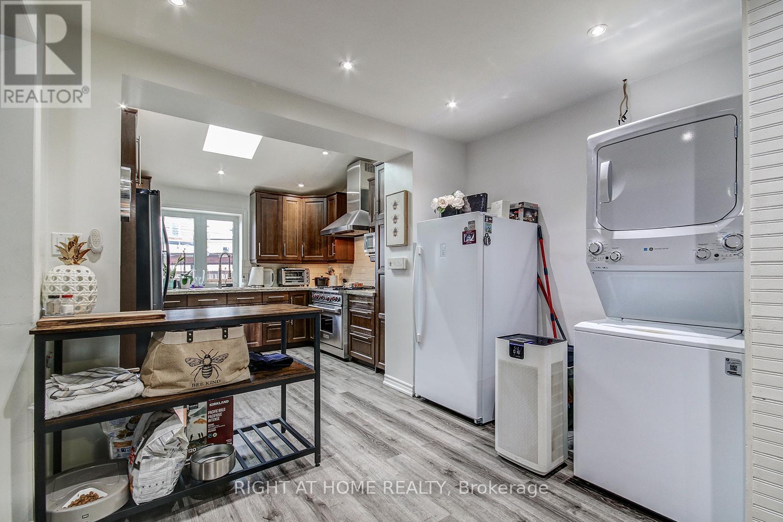 16 Allenby Avenue, Toronto, Ontario  M9W 1S4 - Photo 15 - W12702700