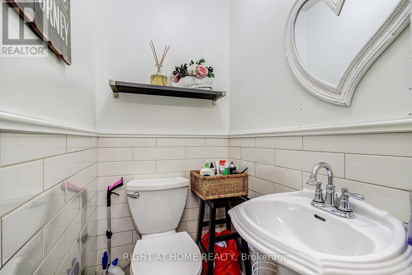 16 Allenby Avenue, Toronto, Ontario  M9W 1S4 - Photo 24 - W12702700