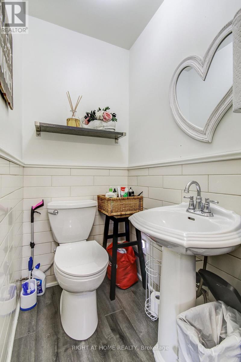 16 Allenby Avenue, Toronto, Ontario  M9W 1S4 - Photo 25 - W12702700