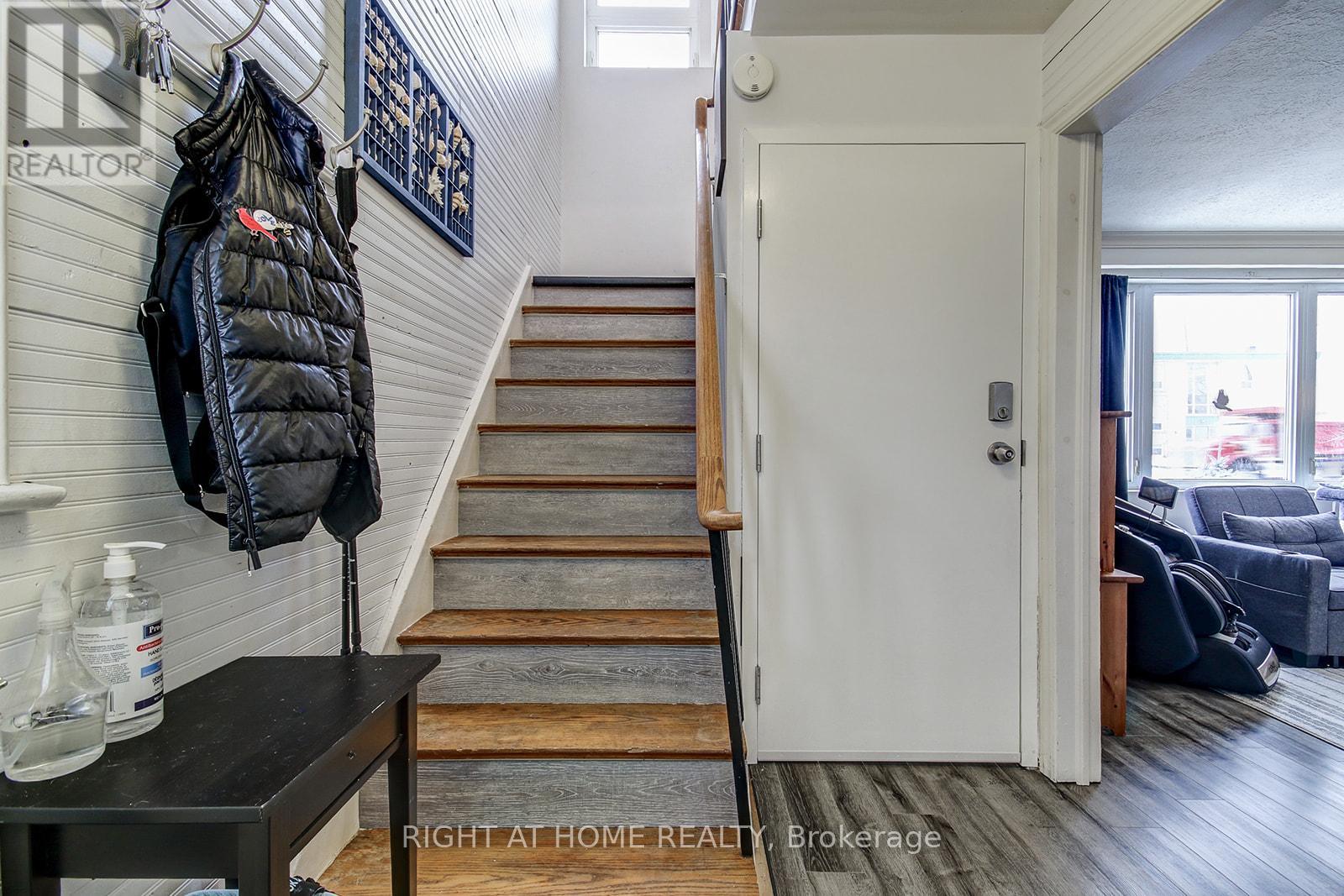 16 Allenby Avenue, Toronto, Ontario  M9W 1S4 - Photo 26 - W12702700