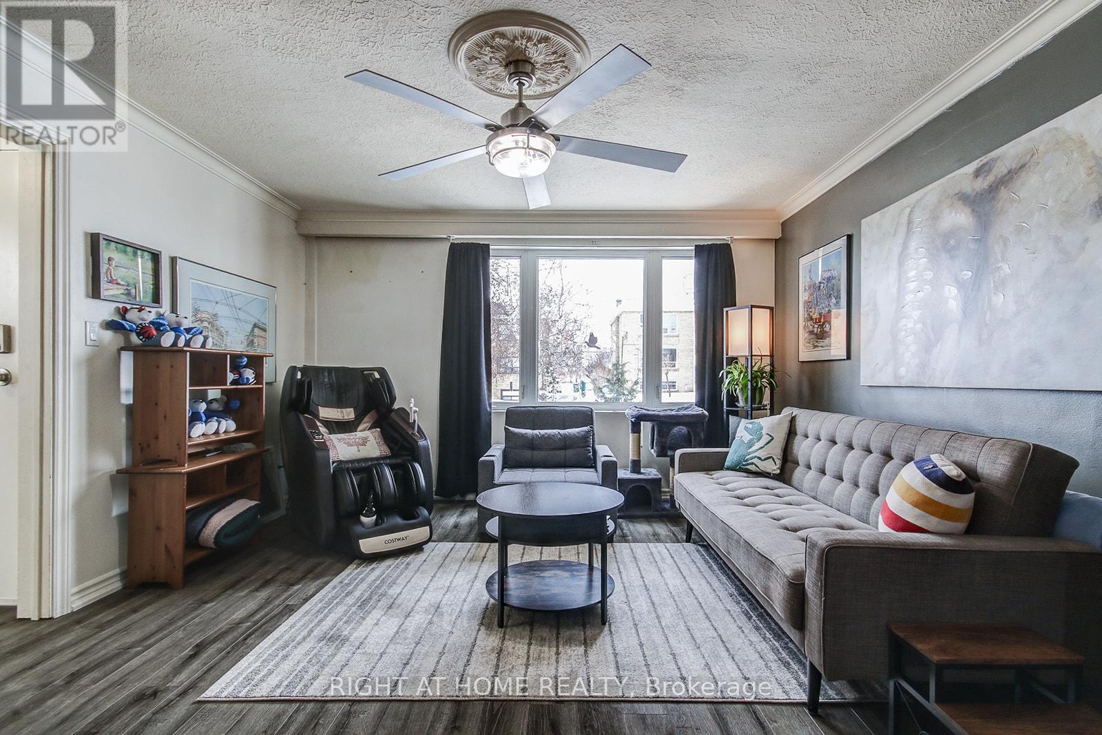 16 Allenby Avenue, Toronto, Ontario  M9W 1S4 - Photo 6 - W12702700