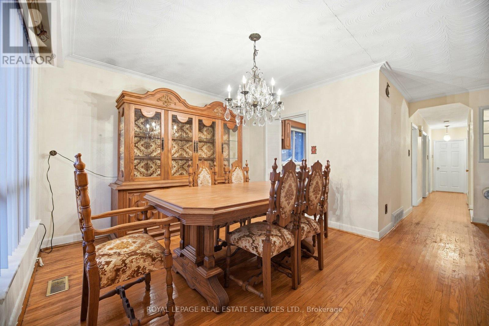 15 Stevenharris Drive, Toronto, Ontario  M9C 1T9 - Photo 14 - W12702714