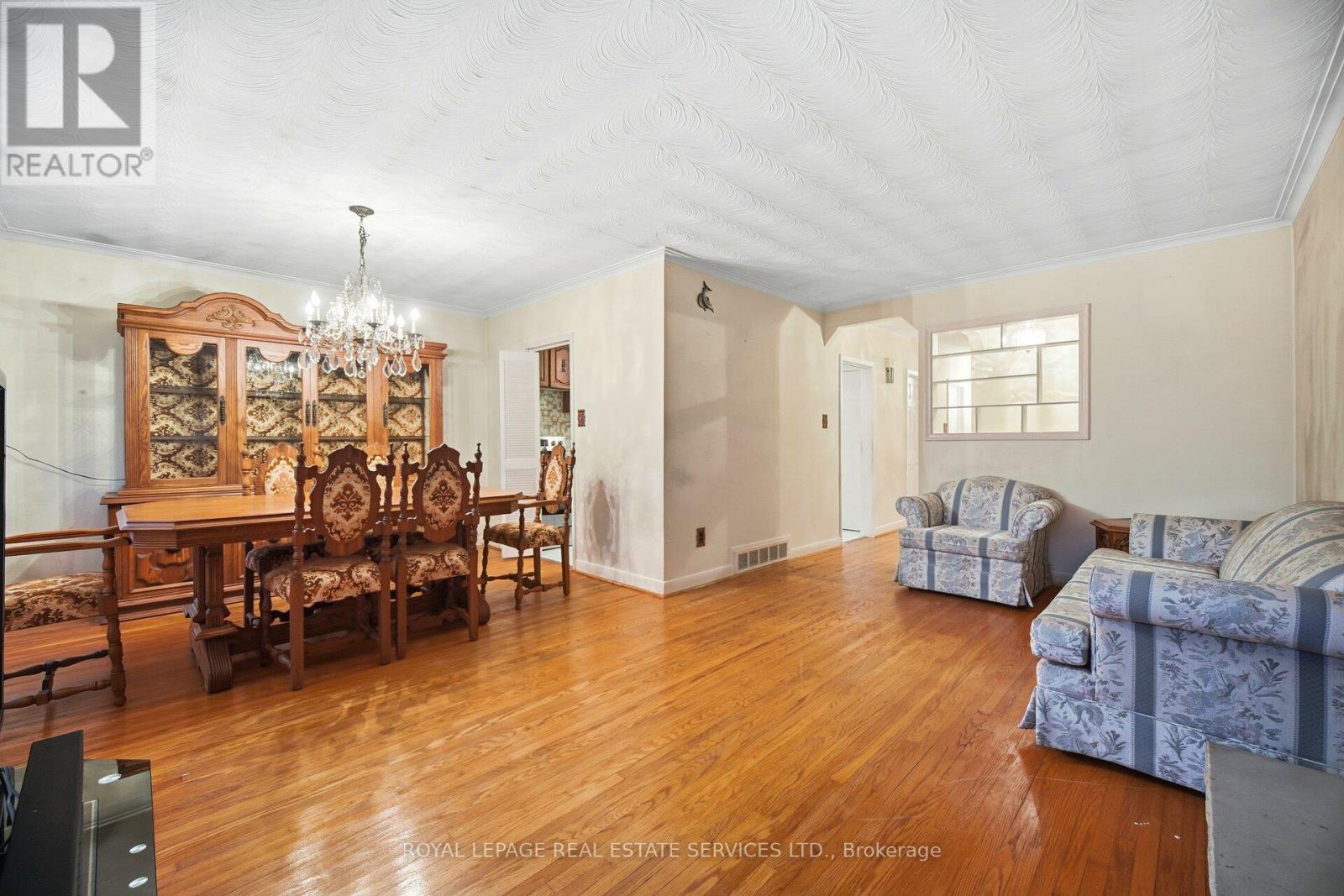 15 Stevenharris Drive, Toronto, Ontario  M9C 1T9 - Photo 17 - W12702714