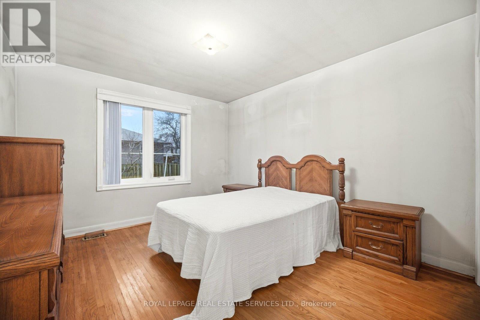 15 Stevenharris Drive, Toronto, Ontario  M9C 1T9 - Photo 26 - W12702714