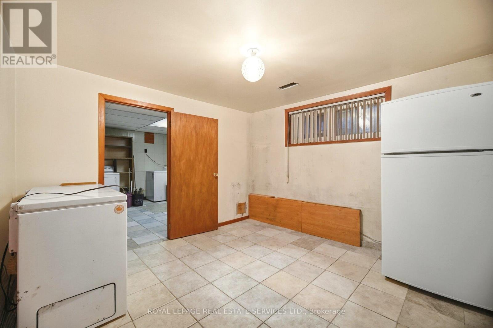 15 Stevenharris Drive, Toronto, Ontario  M9C 1T9 - Photo 43 - W12702714