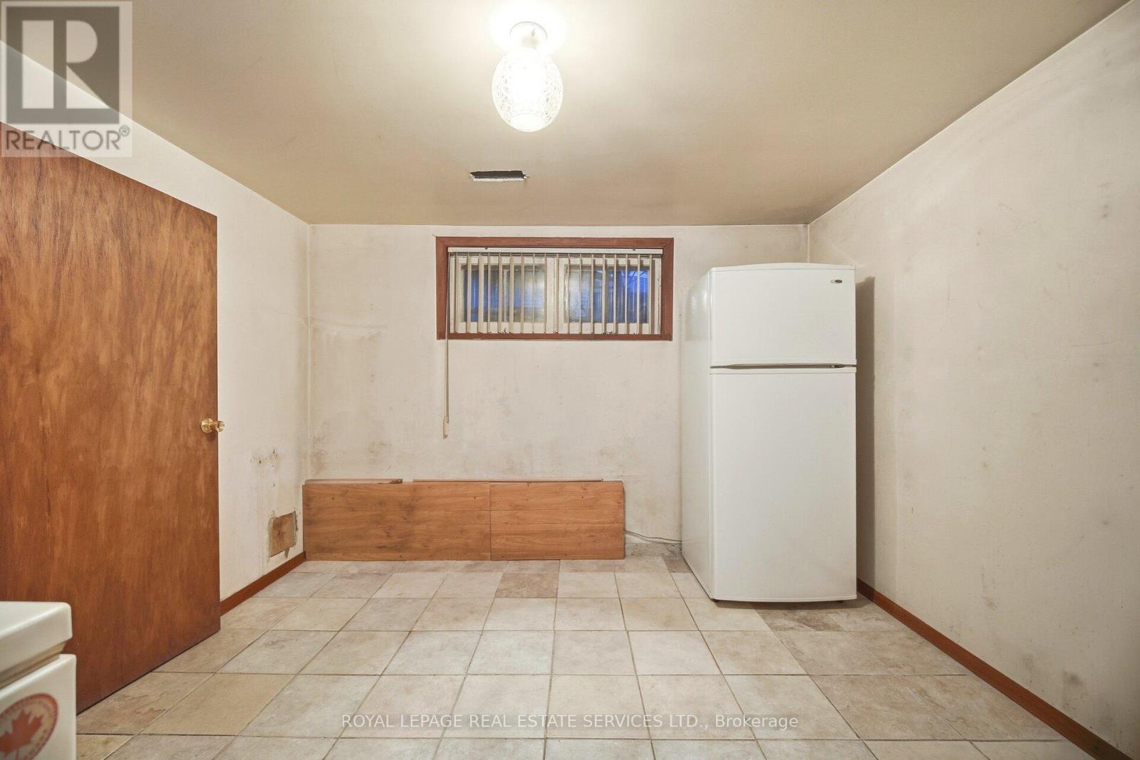 15 Stevenharris Drive, Toronto, Ontario  M9C 1T9 - Photo 44 - W12702714