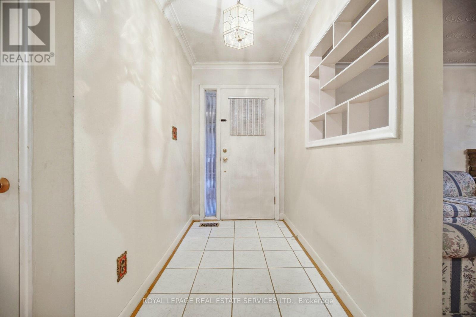 15 Stevenharris Drive, Toronto, Ontario  M9C 1T9 - Photo 7 - W12702714