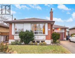 15 STEVENHARRIS DRIVE, Toronto, Ontario