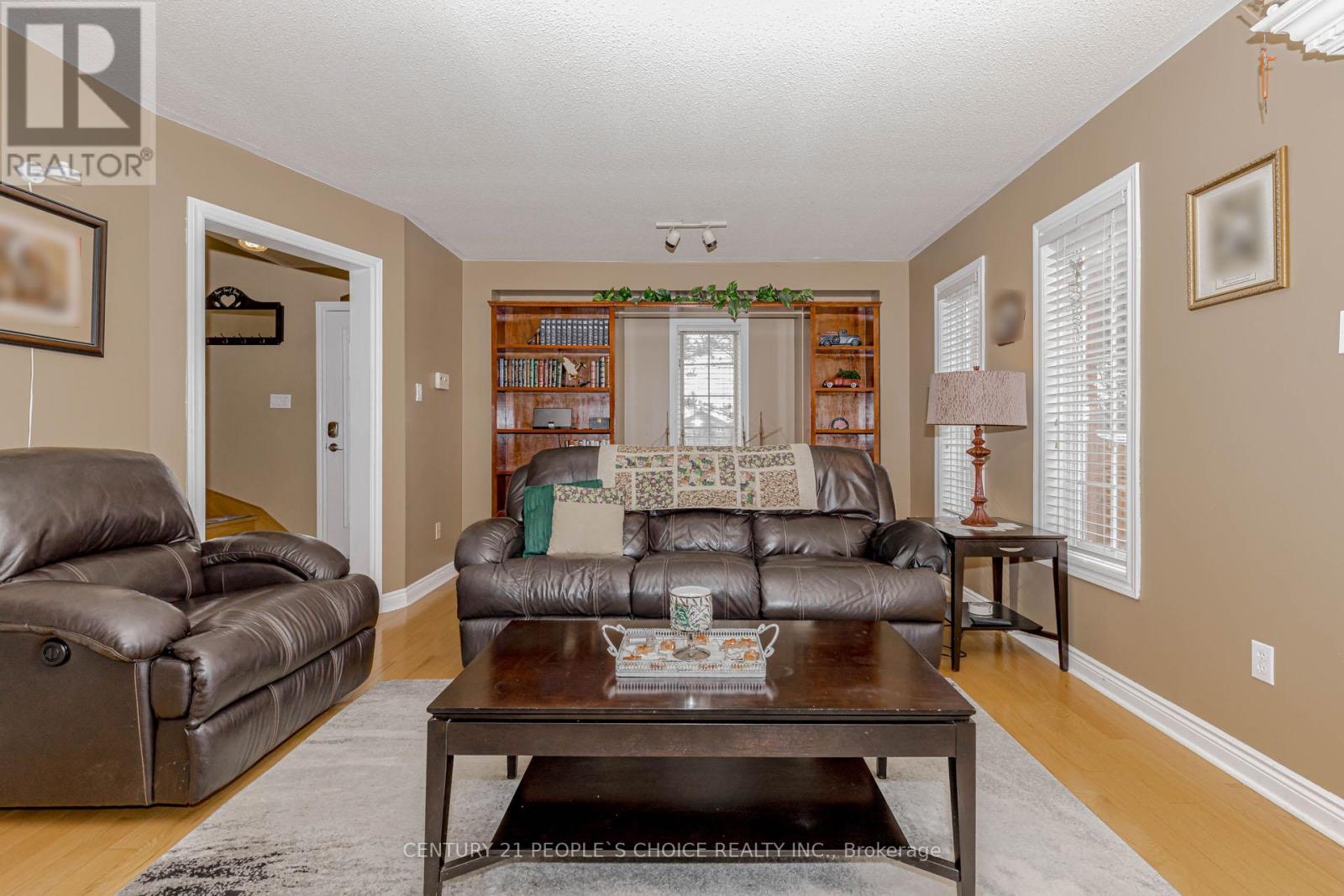 100 Blue Spruce Street, Brampton, Ontario  L6R 1C3 - Photo 9 - W12702782