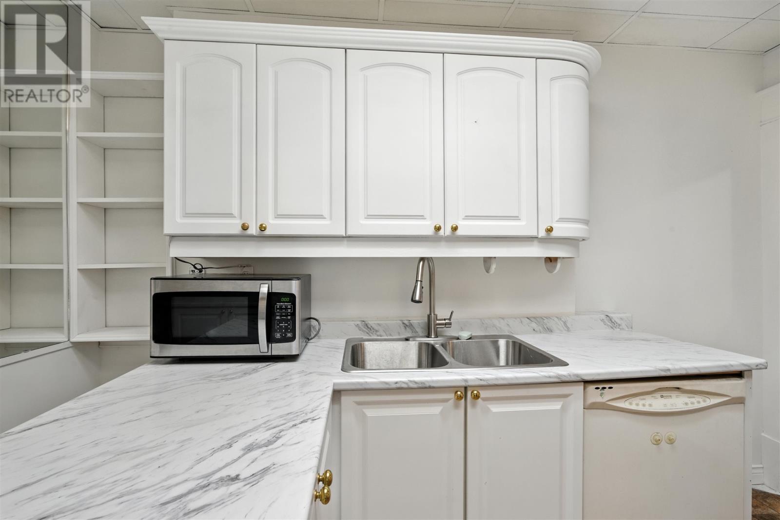 191 Pim St, Sault Ste. Marie, Ontario  P6A 3H1 - Photo 8 - SM260117