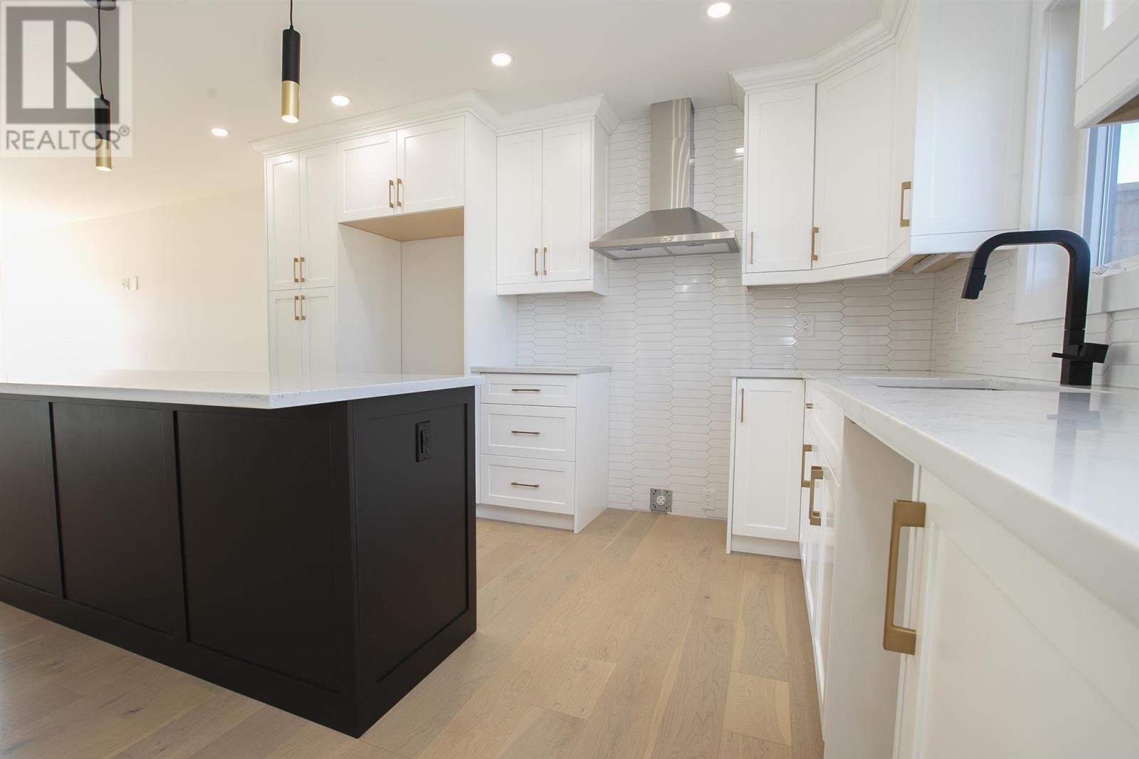 28 Noah Dr, Sault Ste. Marie, Ontario  P6C 6E6 - Photo 24 - SM260118